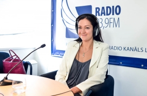 140 должников сами себе запретили брать кредиты