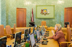 Страуюма: новое правительство сформировано и готово работать