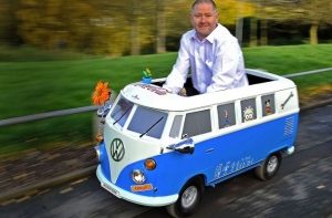 Жителя Британии лишили прав за пьяную езду на игрушечной машине