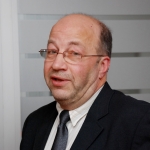 Эксперт: государство не помогает людям перейти на евро