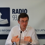 Эксперт: Домбровскис мог бы взять «отпуск» в Европарламент (АУДИО)