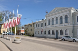 СМИ: Екабпилс наводнили вандалы