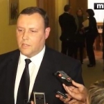 Российский бизнес-партнер главы МВД Козловскиса торгует ВНЖ