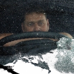 В России дальнобойщик замерз насмерть, откапывая свой грузовик