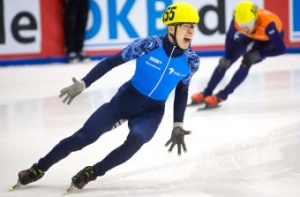 Голландского спортсмена лишили медалей за неприличный жест в адрес россиянина (ВИДЕО)