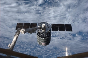 Корректировка орбиты МКС прошла успешно