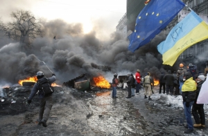 Оппозиция и «Беркут» заключили перемирие до вечера (ФОТО,ВИДЕО)