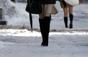 В Японии из-за снегопадов погибли семь человек