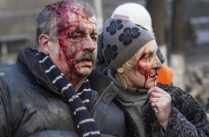 При столкновениях на Майдане пострадали 120 солдат и милиционеров