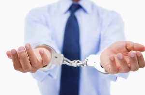 Рецидивисты под видом прихожан ограбили священника