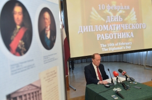 Вешняков оценил латвийско-российские отношения в 2013 году на «три с плюсом»