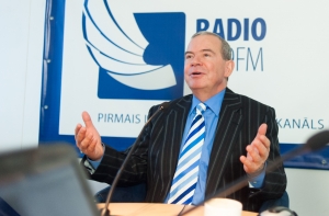 Мэр Вентспилса назвал Юту Стрике наемным убийцей из KNAB