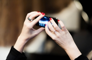 Boeing представила «самоуничтожающийся» смартфон