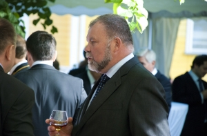 Депутат: клятва при натурализации не повысит самосознание латвийцев