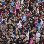 Десятки тысяч французов вышли на протест против однополых браков (ФОТО)