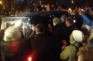 Тимошенко вышла на свободу, покинув тюремную больницу