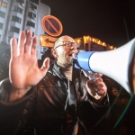 Обливший Яценюка зеленкой оштрафован на 12 долларов (ВИДЕО)