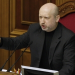 Турчинов: экономика Украины катится в пропасть