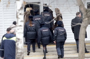 Стрелка из школы заставляли учиться и читать молитвы