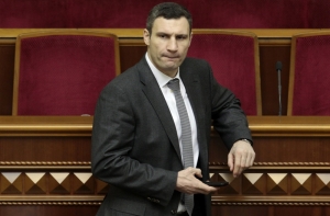 Кличко пригласил Януковича принять участие в дебатах на Майдане