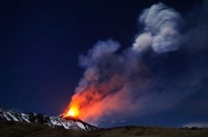 В центр Киева стали стягивать силовиков