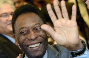 Представители Пеле опровергли информацию о его смерти