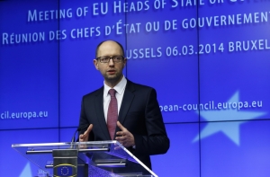 Арсений Яценюк не может дозвониться до Путина