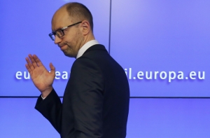 Украинские министры «затянули пояса»