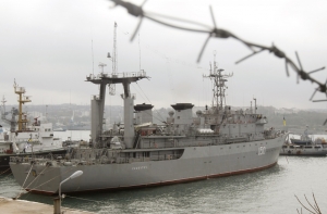 Российские военнослужащие захватили корабль «Славутич»