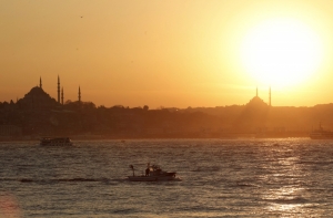 Турецкие военные сбили нарушивший границу сирийский самолет