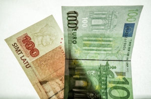 «Черный список» США: Visa и MasterCard не обслуживают карты SMP Bank