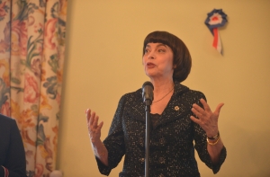 Во французском посольстве состоялась встреча с Мирей Матье (ФОТО)