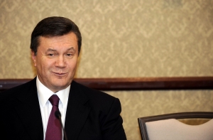 Янукович призвал провести референдумы о статусе каждого региона Украины