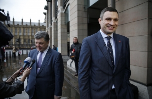 От Порошенко до Дарта Вейдера: на Украине выбрали кандидатов в президенты