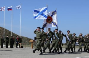 Над всеми крымскими военными базами подняты флаги РФ