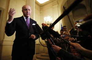 МИД Франции: никто не исключал Россию из G8