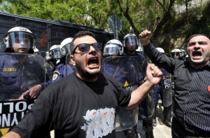 Армяне из Кесаба жалуются на агрессию Турции