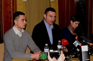 Кличко в Донецке: языковой вопрос - это старая пластинка (ВИДЕО)