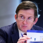 Скончался российский экономист Александр Починок