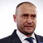 Суд в Москве заочно арестовал главу «Правого сектора»