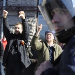 Митингующие в Харькове разгромили офис «Правого сектора»