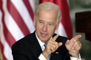 Вице-президент США призвал украинцев бороться с «раком коррупции»