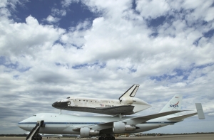 На Бали захвачен пассажирский самолет