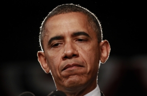 Преступник в маске Барака Обамы ограбил магазин «Курочка Ряба»