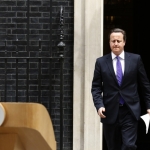 Британского премьера во время отдыха на Лансароте ужалила медуза