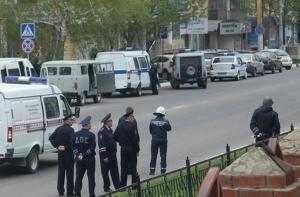 Захватчик банка в Белгороде сдал оружие