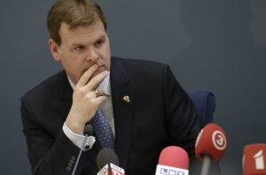 Глава МИД Канады: мы не будем медлить с введением санкций против России