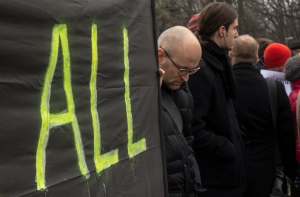 Протестующие пытались взять под контроль здание прокуратуры в Донецке