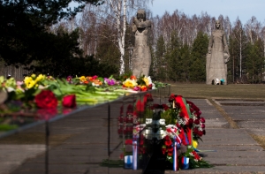 На мемориале в Саласпилсе торжественно возложат цветы
