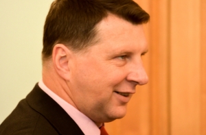 Газета: министр обороны защитил НАТО от Лембергса